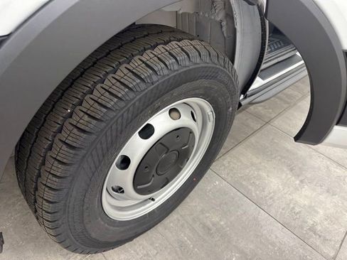 New 2026 Ford Transit 250 148 High Roof Extended image 33