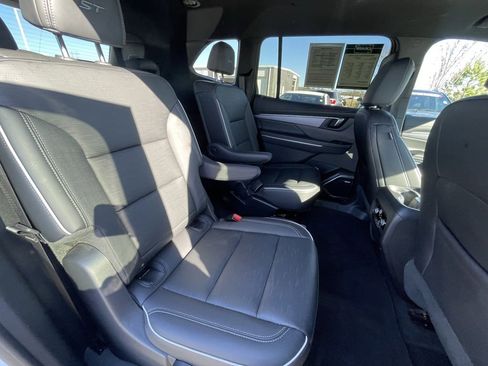 Used 2025 Buick Enclave Sport Touring image 26