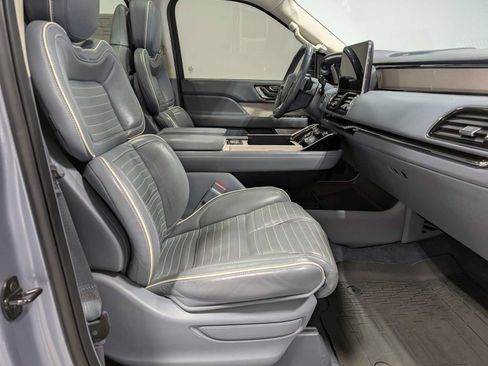Used 2021 Lincoln Navigator L Black Label w/ Cargo Convenience Package AWD/4WD image 44