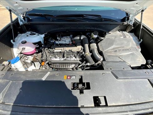 Used 2025 Hyundai Santa Fe SE image 12