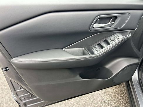 New 2026 Nissan Rogue SV AWD/4WD image 17
