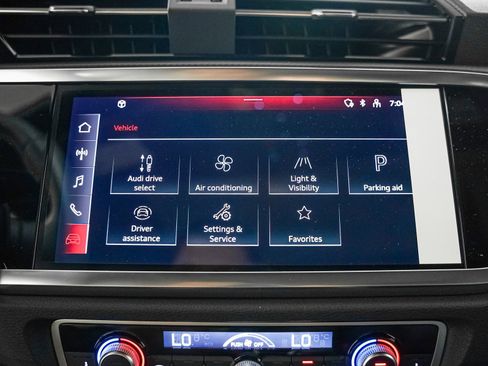 New 2025 Audi Q3 2.0T Premium image 20