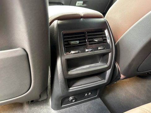 Used 2024 BMW X5 sDrive40i w/ M Sport Package RWD image 16