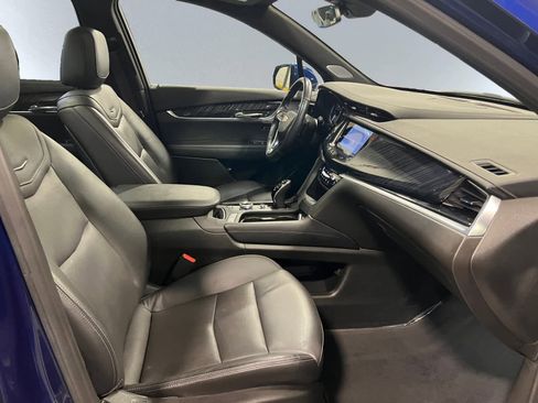 Used 2024 Cadillac XT6 Premium Luxury AWD/4WD image 20