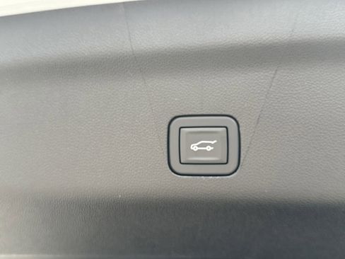 New 2026 GMC Yukon Denali w/ Denali Reserve Package image 35