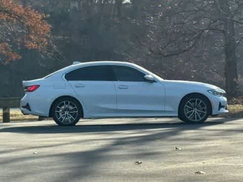 Used 2020 BMW 330i xDrive Sedan w/ Premium Package image 8