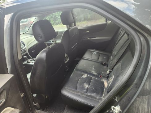 Used 2019 Chevrolet Equinox LS w/ LS Convenience Package image 14