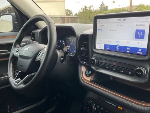 Used 2024 Ford Bronco Sport Outer Banks w/ Tech Package AWD/4WD image 43