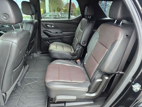 Used 2023 Chevrolet Traverse High Country w/ LPO, Floor Liner Package image 17