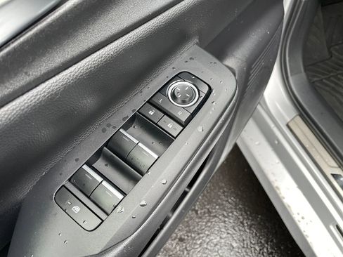 Used 2024 Toyota Prius Prime image 11