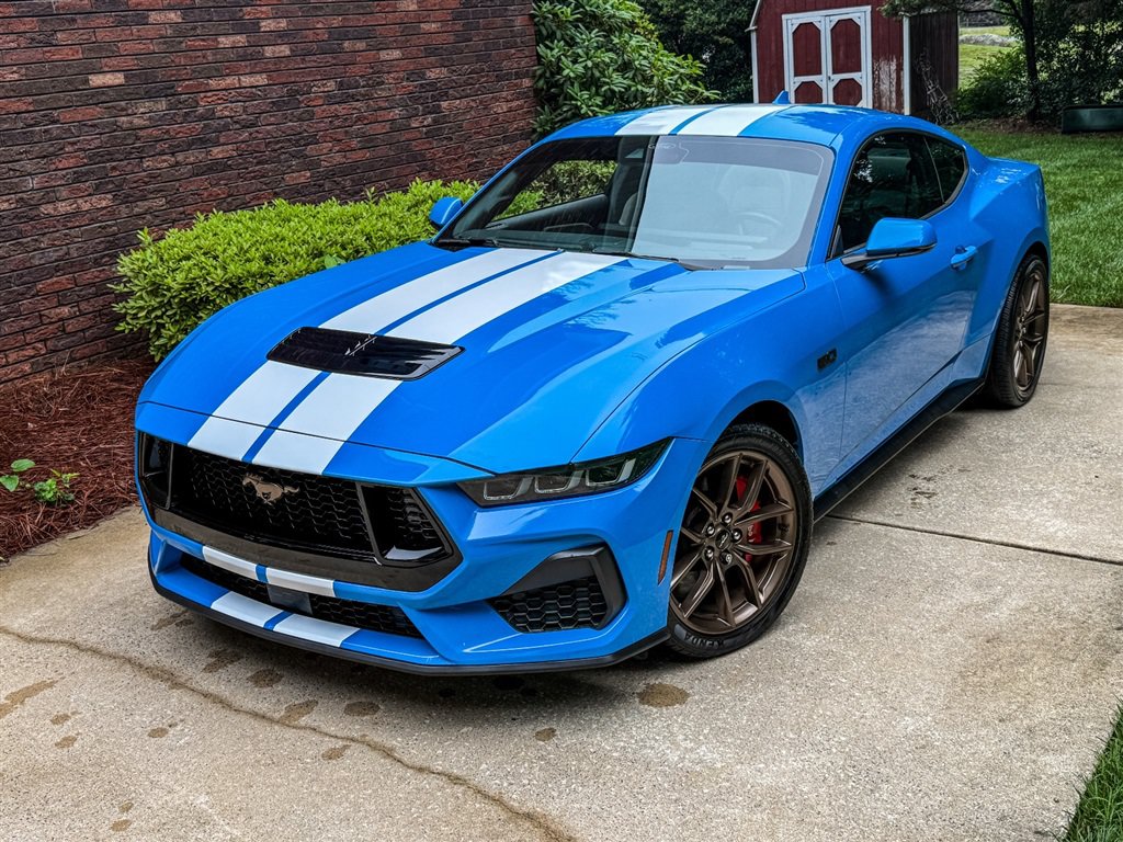 Used 2024 Ford Mustang GT Premium RWD image 7