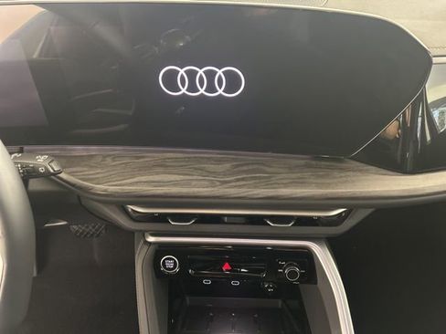 New 2025 Audi Q5 Premium Plus image 23