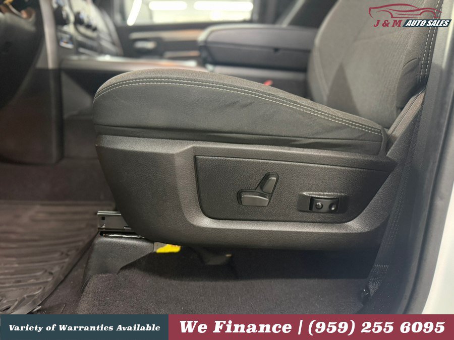 Used 2022 RAM 1500 Warlock AWD/4WD image 27