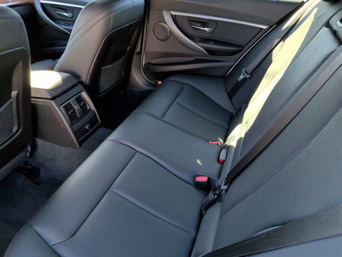 Used 2018 BMW 330e w/ M Sport Package image 35