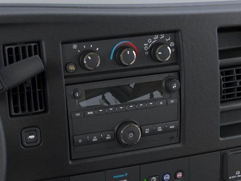 New 2025 GMC Savana 3500 image 20