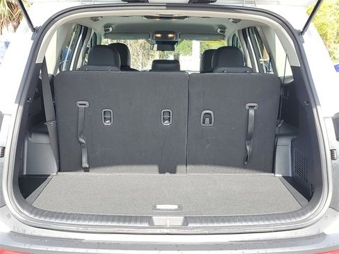 Certified 2022 Kia Telluride LX image 6