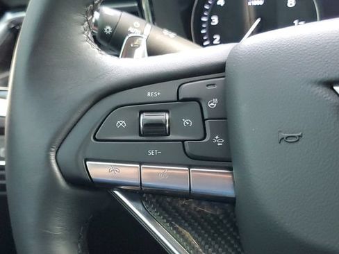 Used 2025 Cadillac XT6 Sport w/ Technology Package AWD/4WD image 22