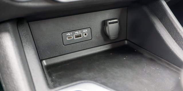 Certified 2023 Nissan Sentra SR FWD image 28