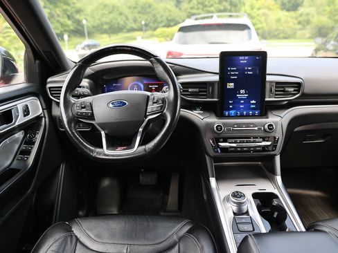 Used 2020 Ford Explorer ST w/ ST Street Pack AWD/4WD image 18