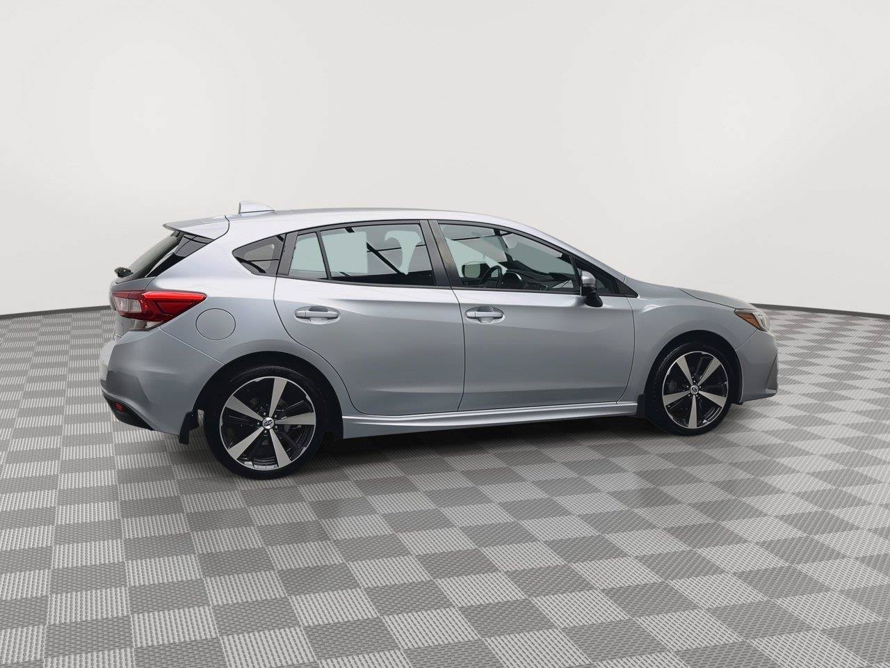 Used 2018 Subaru Impreza 2.0i Sport AWD/4WD image 32