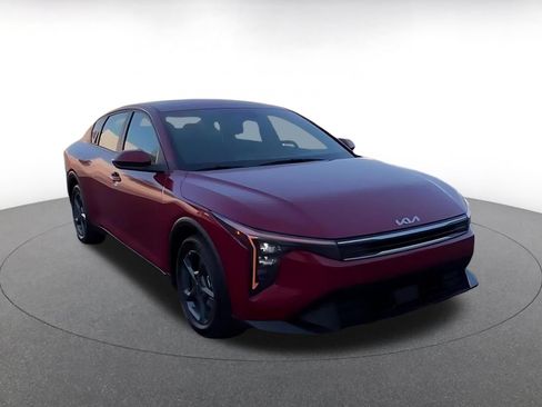 Used 2026 Kia K4 FWD image 3