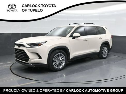 Used 2024 Toyota Grand Highlander AWD image 9