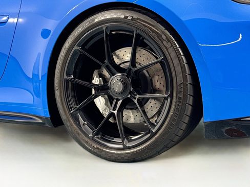 Used 2023 Porsche 911 GT3 RWD image 30