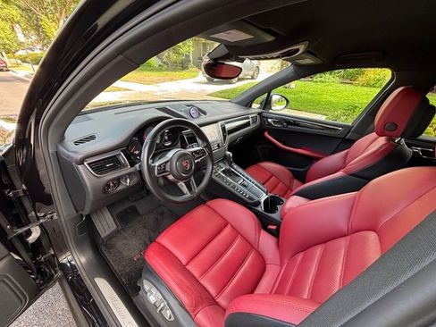 Used 2017 Porsche Macan S AWD/4WD image 33