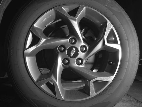Used 2025 Chevrolet Trax LT FWD image 14