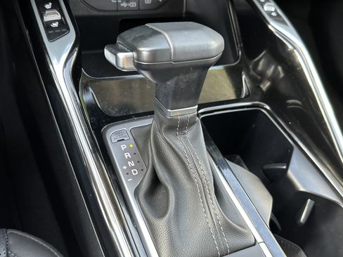 Certified 2024 Kia Sorento SX image 36