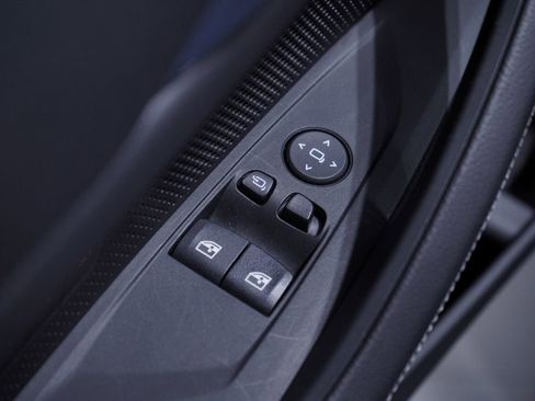 Used 2026 BMW M440i M440i w/ Parking Assistance Package image 16