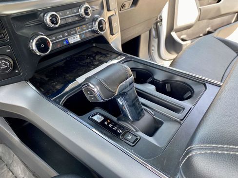 Used 2022 Ford F150 Lariat AWD/4WD image 19