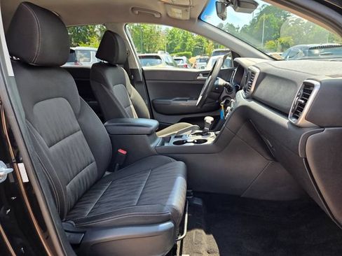 Used 2020 Kia Sportage LX FWD image 19