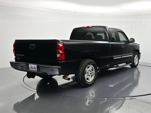 Used 2007 Chevrolet Silverado 1500 LT w/ Extended Cab Value Package RWD image 5