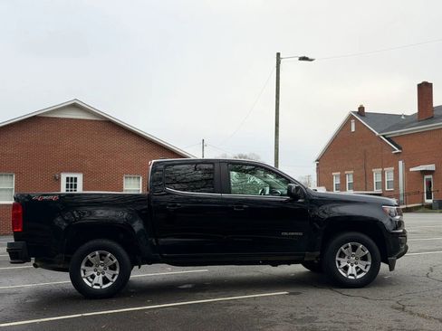 Used 2019 Chevrolet Colorado LT w/ LT Convenience Package AWD/4WD image 7