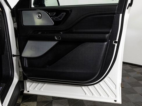 Used 2021 Lincoln Aviator Grand Touring w/ Equipment Group 302A image 40