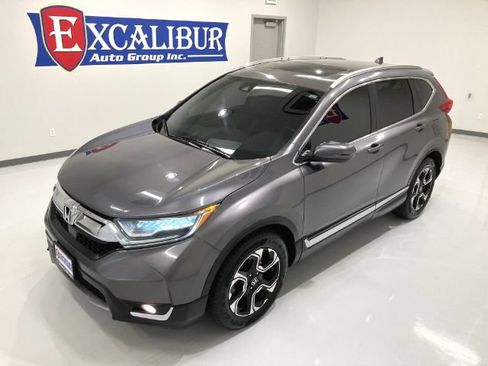 Used 2019 Honda CR-V Touring image 3