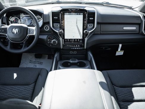 New 2026 RAM 1500 4x4 Crew Cab image 22