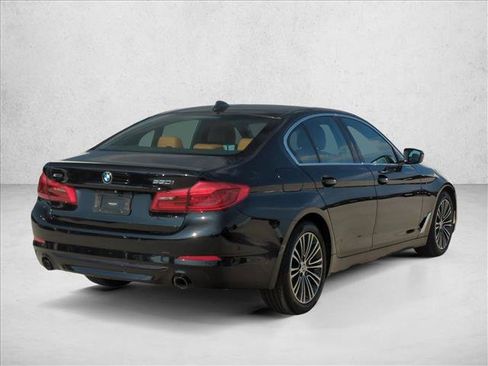 Used 2019 BMW 530i xDrive w/ Premium Package AWD/4WD image 3