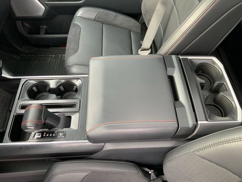 Used 2025 Ford F150 Raptor image 57