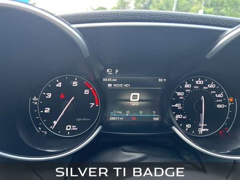 Used 2022 Alfa Romeo Giulia Ti image 7