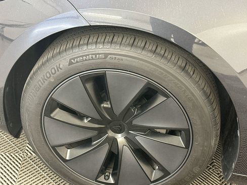 Used 2024 Tesla Model 3 Long Range AWD/4WD image 37