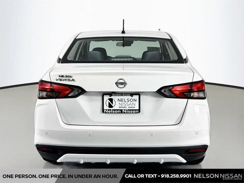 Used 2020 Nissan Versa S FWD image 6