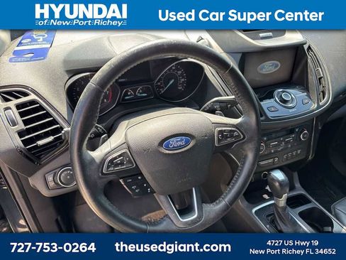 Used 2017 Ford Escape Titanium w/ Equipment Group 301A FWD image 11