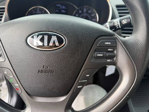 Used 2016 Kia Forte LX w/ LX Popular Plus Package FWD image 26