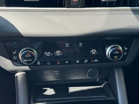 New 2025 Mitsubishi Outlander SEL image 34