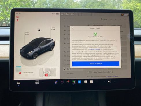 Used 2025 Tesla Model Y Long Range RWD image 25