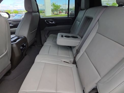 Used 2023 Chevrolet Suburban LT AWD/4WD image 42