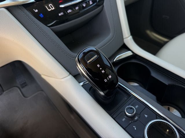 Used 2024 Cadillac XT6 Premium Luxury FWD image 20