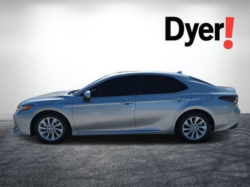 Used 2024 Toyota Camry LE w/ Convenience Package FWD image 7